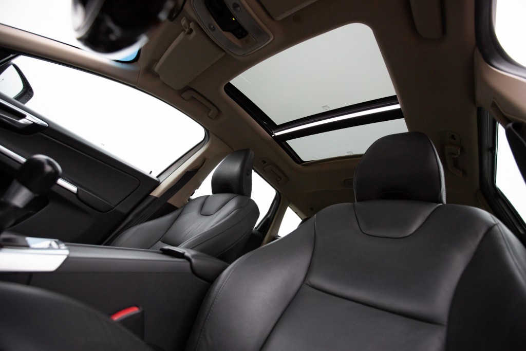 Alfa Motors SAAB & Volvo dīleris, serviss & rezerves daļas Rīga